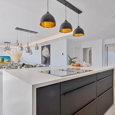 Stunning Luxurious Apartment. Apartment