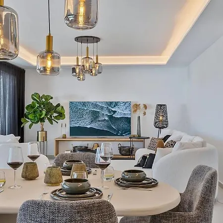 Stunning Luxurious Apartment. Apartment